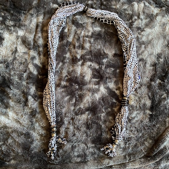 Funky Nygard Scarf - Picture 1 of 6